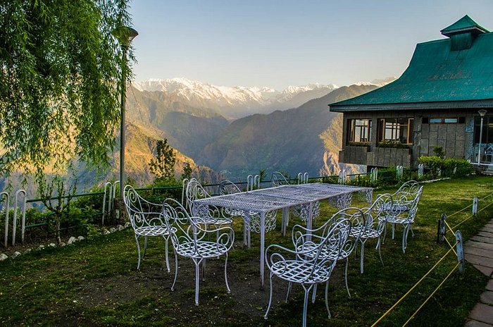 himachal tourism hotel in sarahan