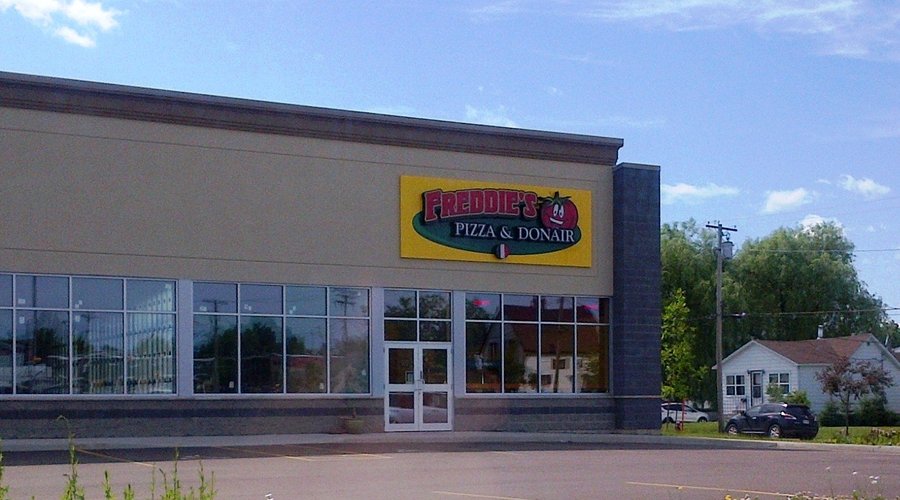 Freddies Pizza & Donair, 멍크턴 - 레스토랑 리뷰 - 트립어드바이저