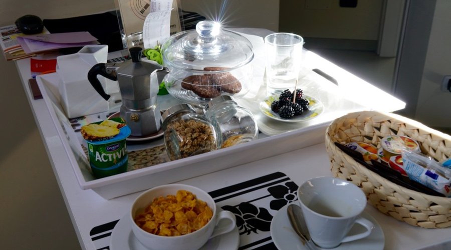 La plateau du petit-déjeuner...
