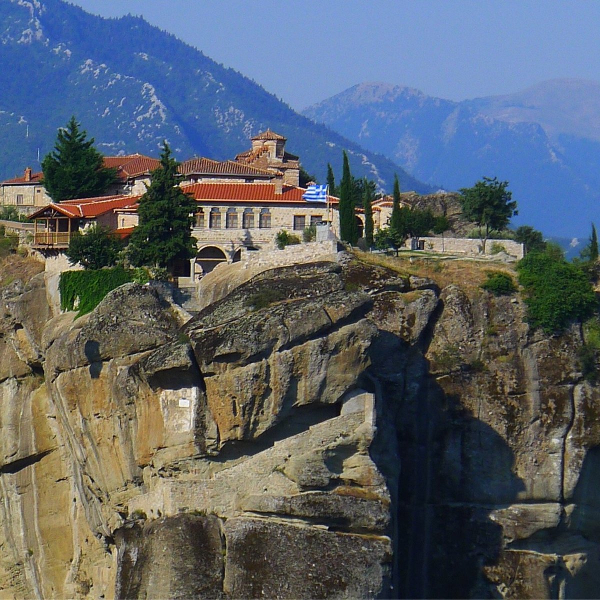 Holy Trinity Monastery (Agia Triada), Каламбака - Tripadvisor