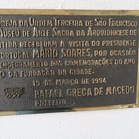 Placa que marca visita do Presidente de Portugal ao museu em 1994