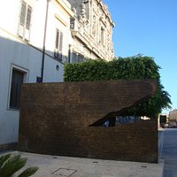Chiesa del Purgatorio - monumento a Gentile