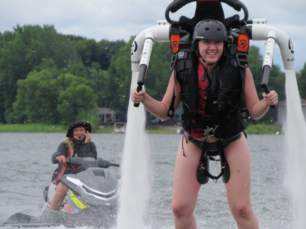 Water-propelled jetpack hits the market for $99,500 (w/ video)