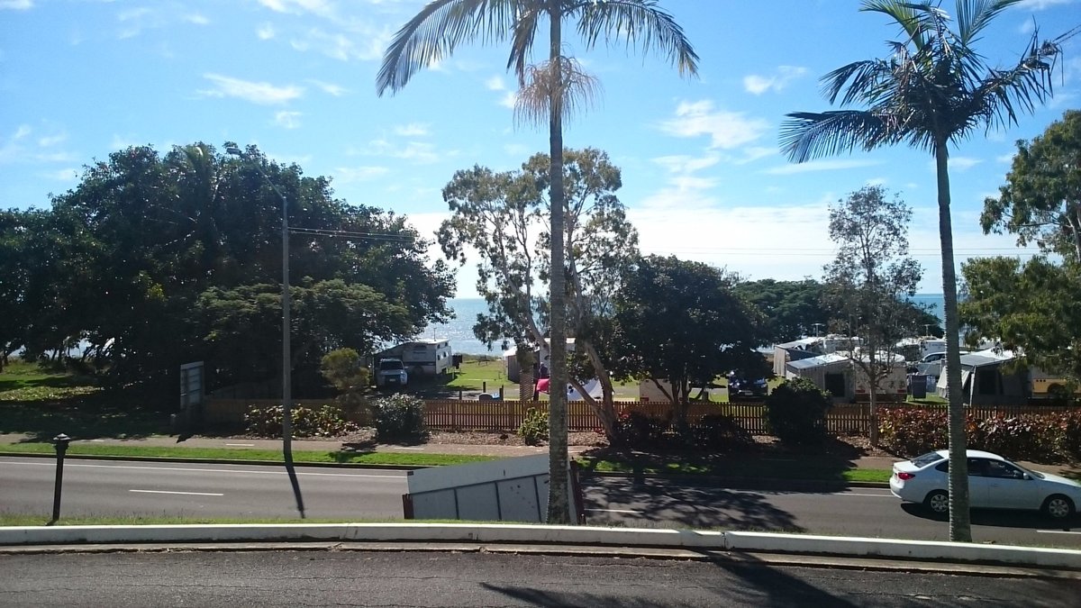 Hervey Bay Hotel Beach: Pictures & Reviews - Tripadvisor