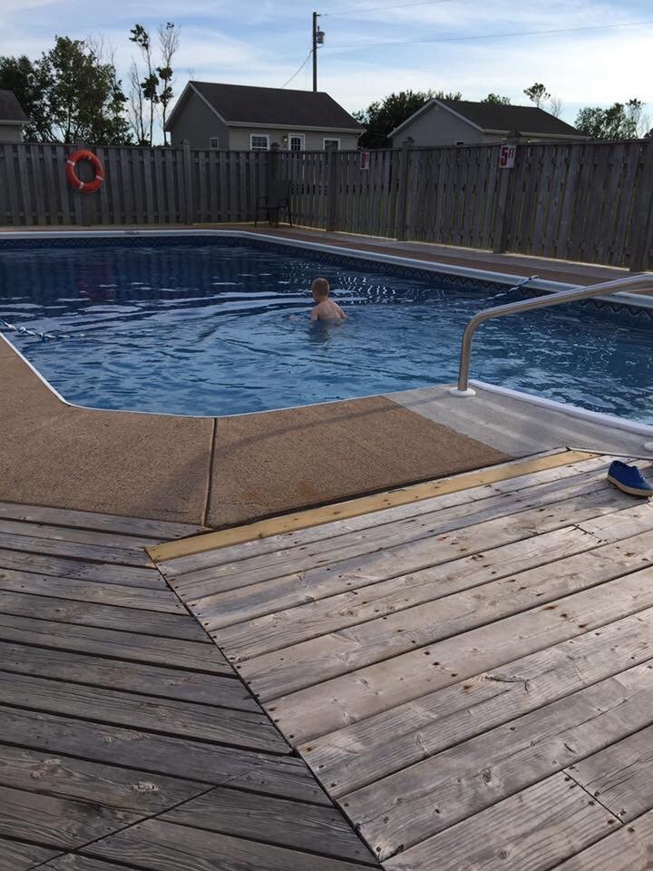 North Rustico Motel Cottages & Inn Pool Pictures & Reviews - Tripadvisor