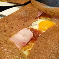 Friendly waitress and interesting and yummy crepe selection. Prices were reasonable.The establis