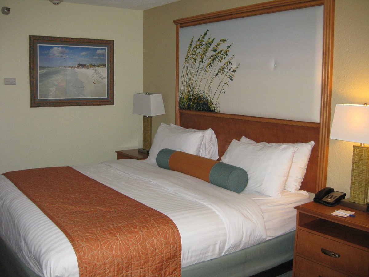 Spark by hilton sarasota siesta key gateway rooms pictures reviews