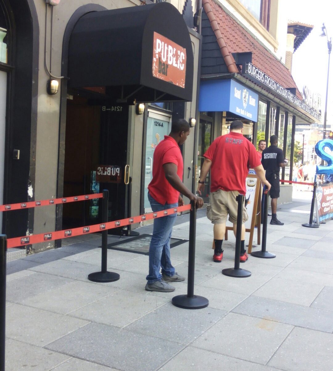 Public bar. Chadwick's Bar Washington DC.