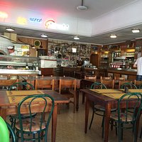 Very fogod service and food! I reccomend!