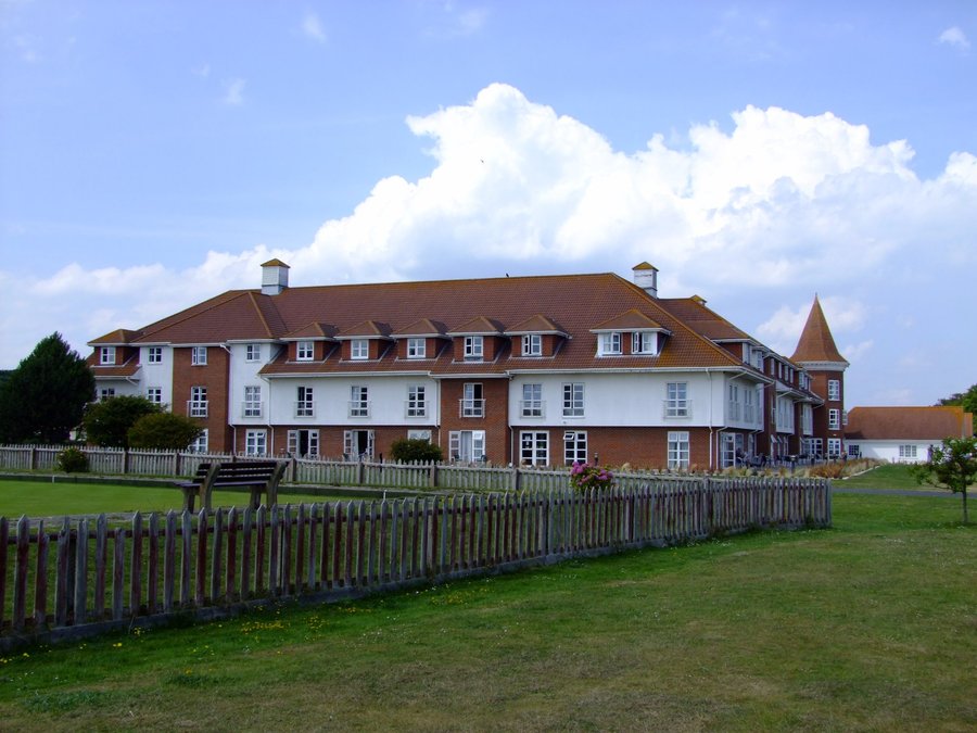 WARNER LEISURE HOTELS BEMBRIDGE COAST HOTEL - Updated 2021 Prices ...