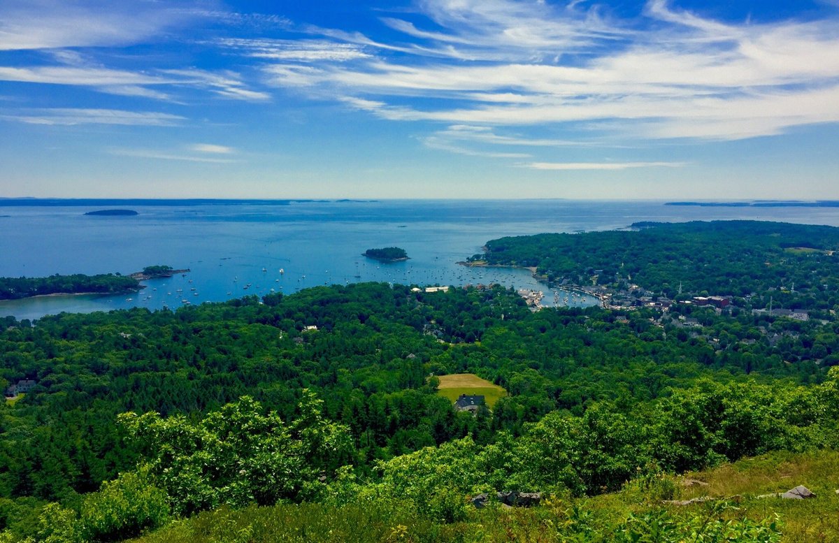 are dogs allowed mount battie maine