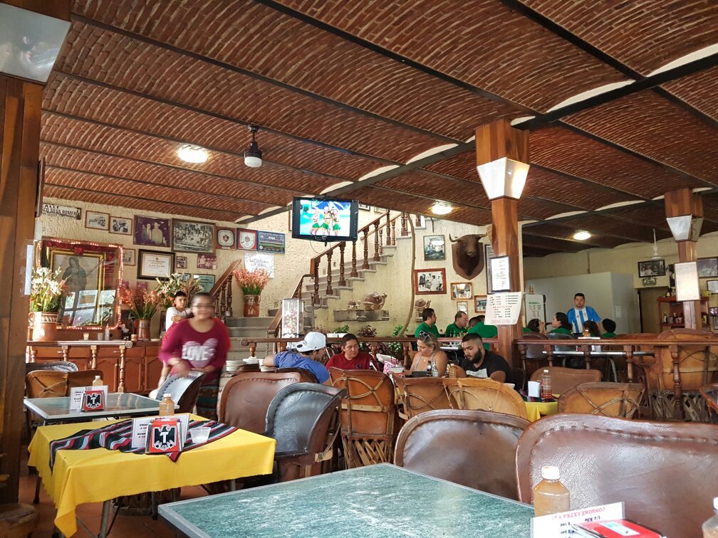 BIRRIERIA CHOLOLO, Tlaquepaque - San Antonio 288 - Fotos, Número De ...