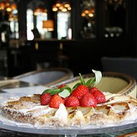 REGINA Tea & Cake Time