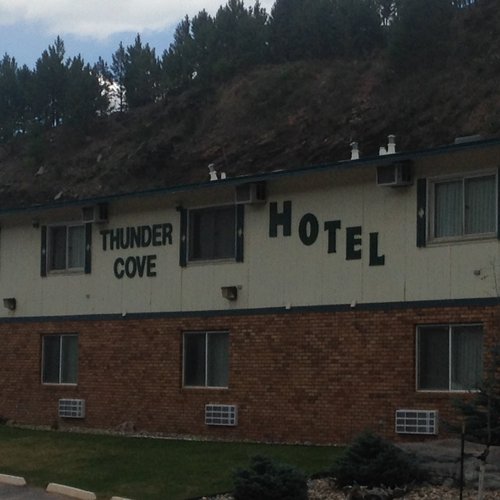 Thunder Cove Inn image
