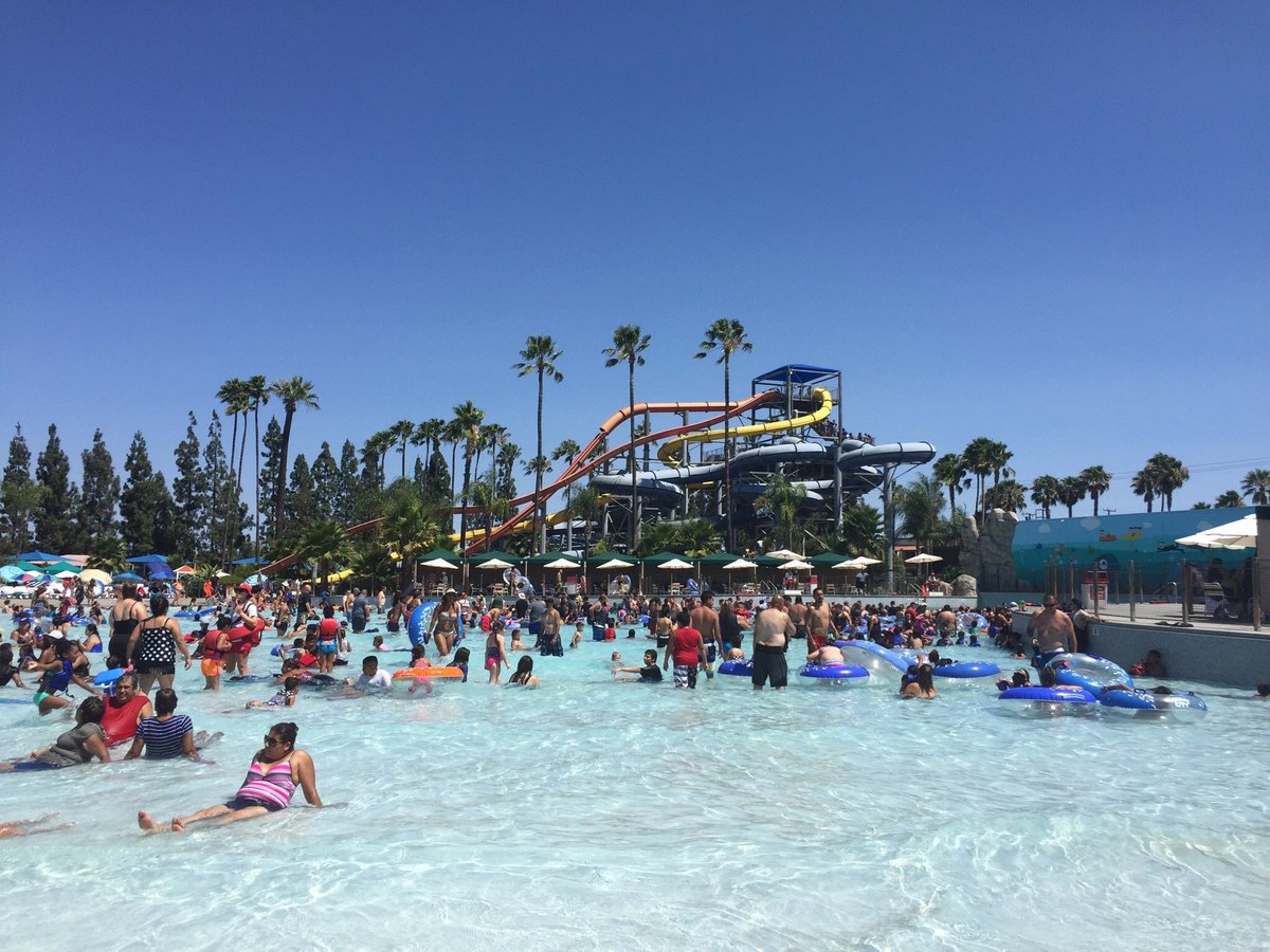 5 of the Best Water Parks in Palm Springs - The Family Vacation Guide