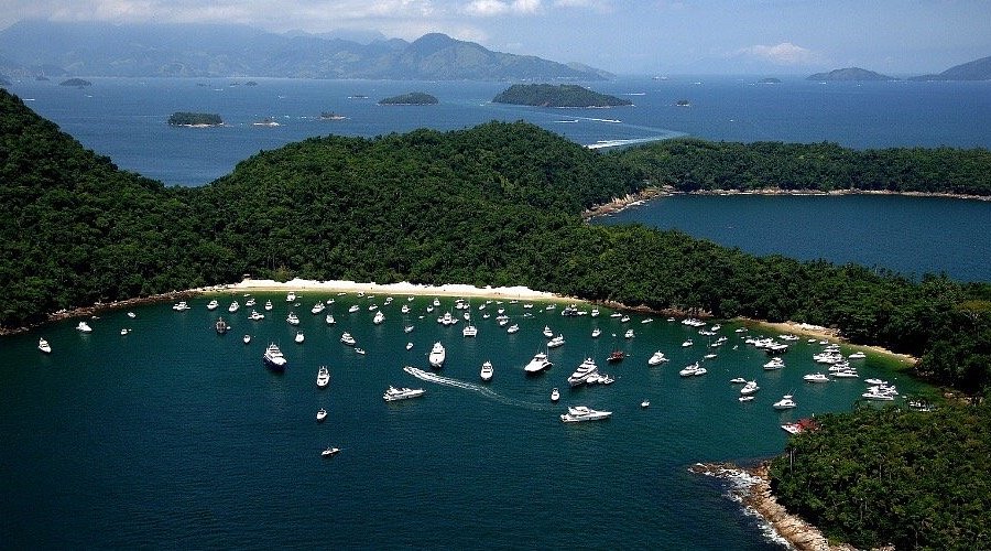 Gipoia Island image