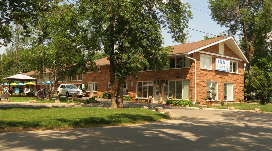 Hotel Grounds