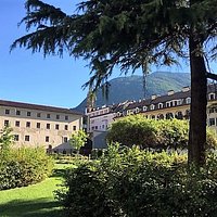 Bolzano - Bozen, Chiesa di sant'Antonio e Convento dei Cappuccini: giardino