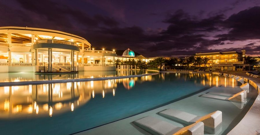 Infinity Pool