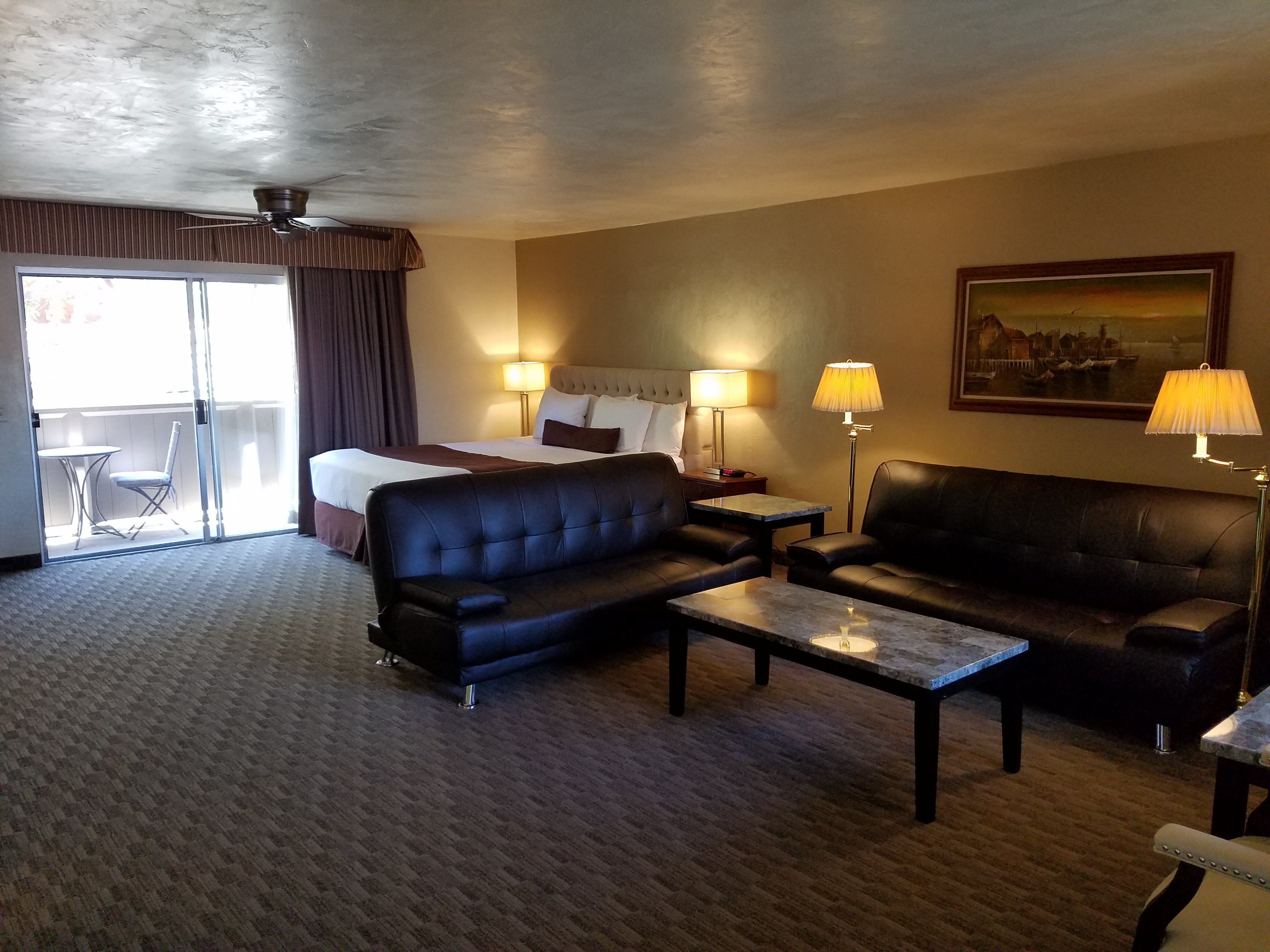 Hotel photo 79 of Lone Oak Lodge.