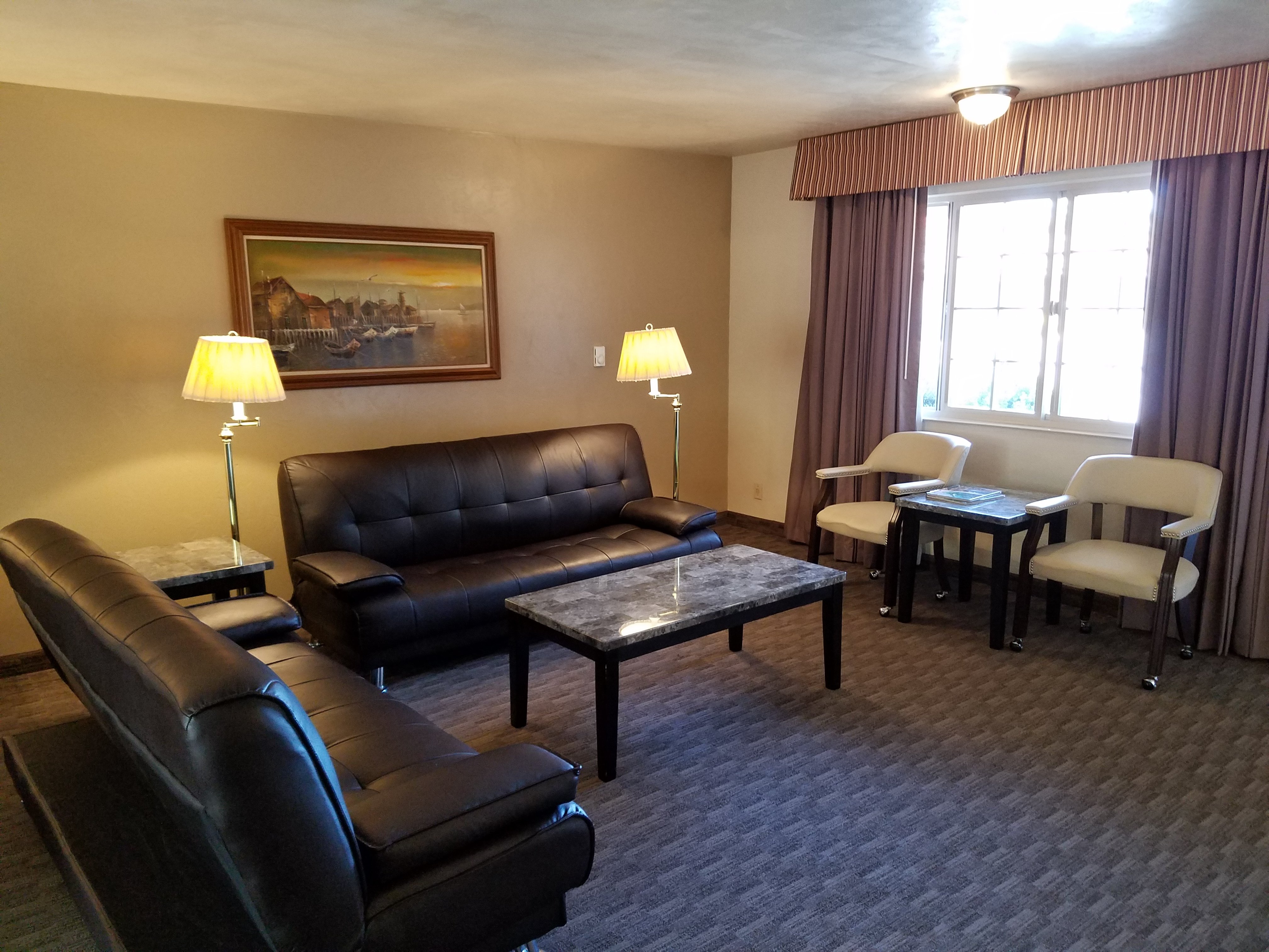 Hotel photo 34 of Lone Oak Lodge.