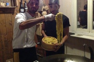 Interni