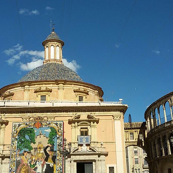 Arriba 33+ Imagen de fondo colegio del arte mayor de la seda de valencia Lleno