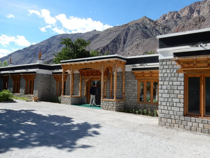 THE APRICOT TREE - Updated 2024 Hotel Reviews (Leh, Ladakh)