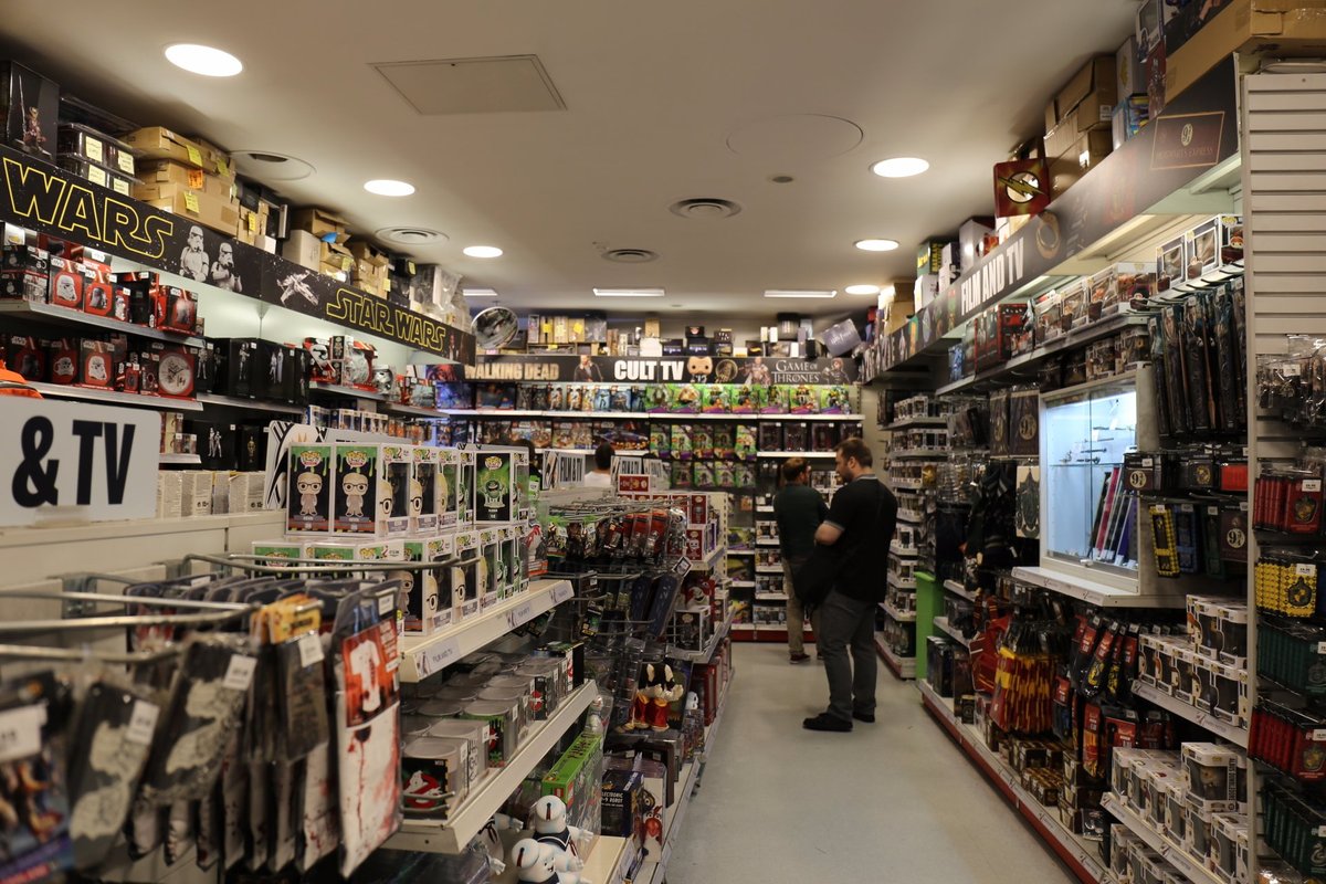 店内-02 - Picture of Forbidden Planet, New York City - Tripadvisor