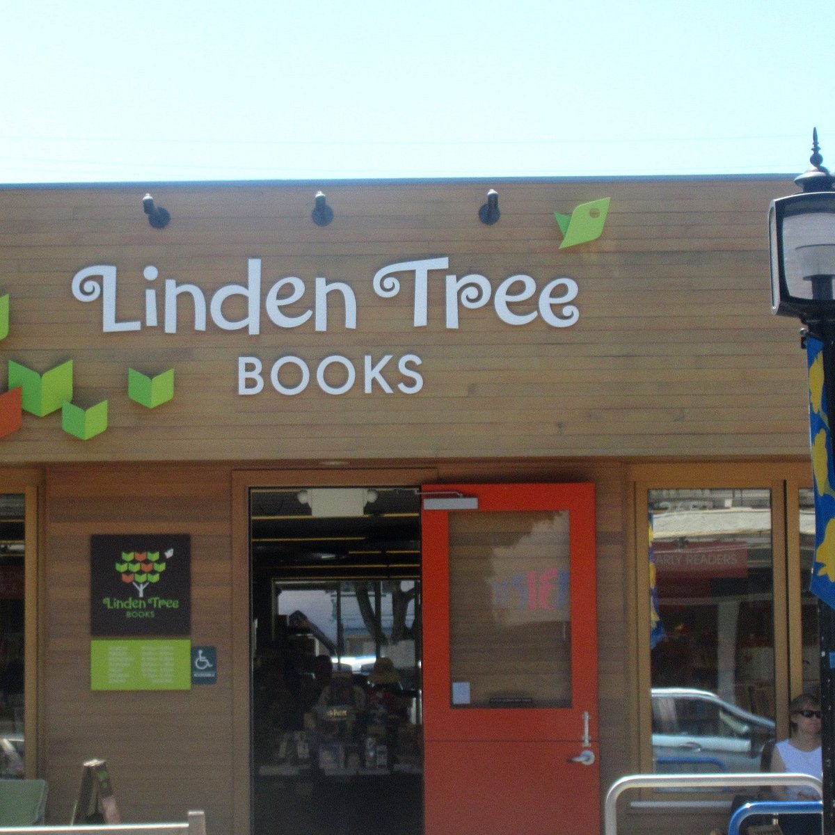 Warriors: The Broken Code 01 Lost Stars - Linden Tree Books, Los Altos, CA