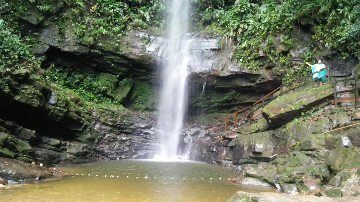 CATARATA DE AHUASHIYACU APURÍMAC PERÚ