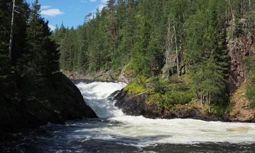 Jyrävä Waterfall