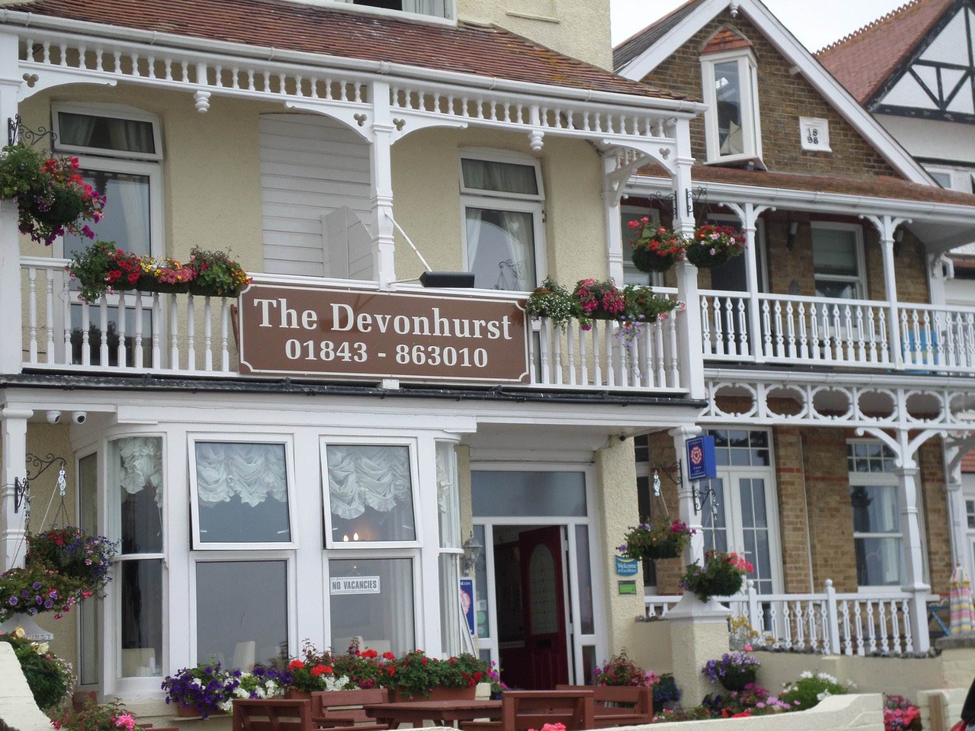 THE DEVONHURST (Broadstairs, Kent) - Guesthouse Reviews & Photos ...