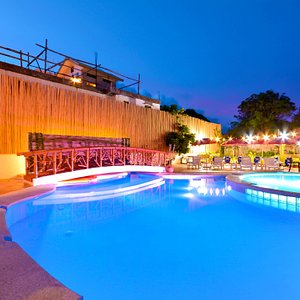 Swimming Pool - Red Coco Inn De Boracay