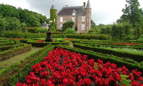 formele tuin Slot Zuylen in juni 2016