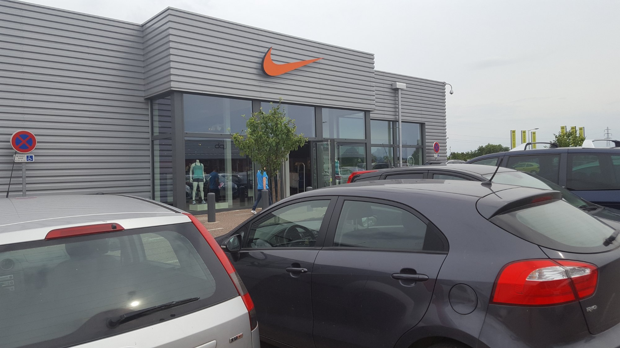nike store talange