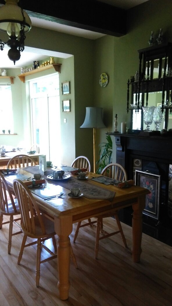 KILBURN HOUSE FARMHOUSE BED AND BREAKFAST - B&B Reviews (Milltown, Ireland)