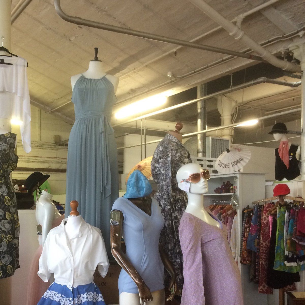 THE VINTAGE EMPORIUM AT PEAR MILL (Stockport) - You Need to Know BEFORE You Go