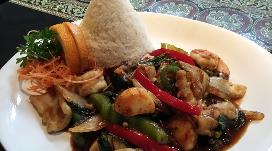 Pad Ped Pa Seafood (spicy)