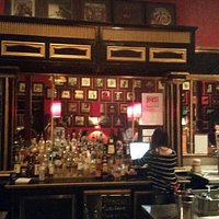 Bar in entrance (quiet area)