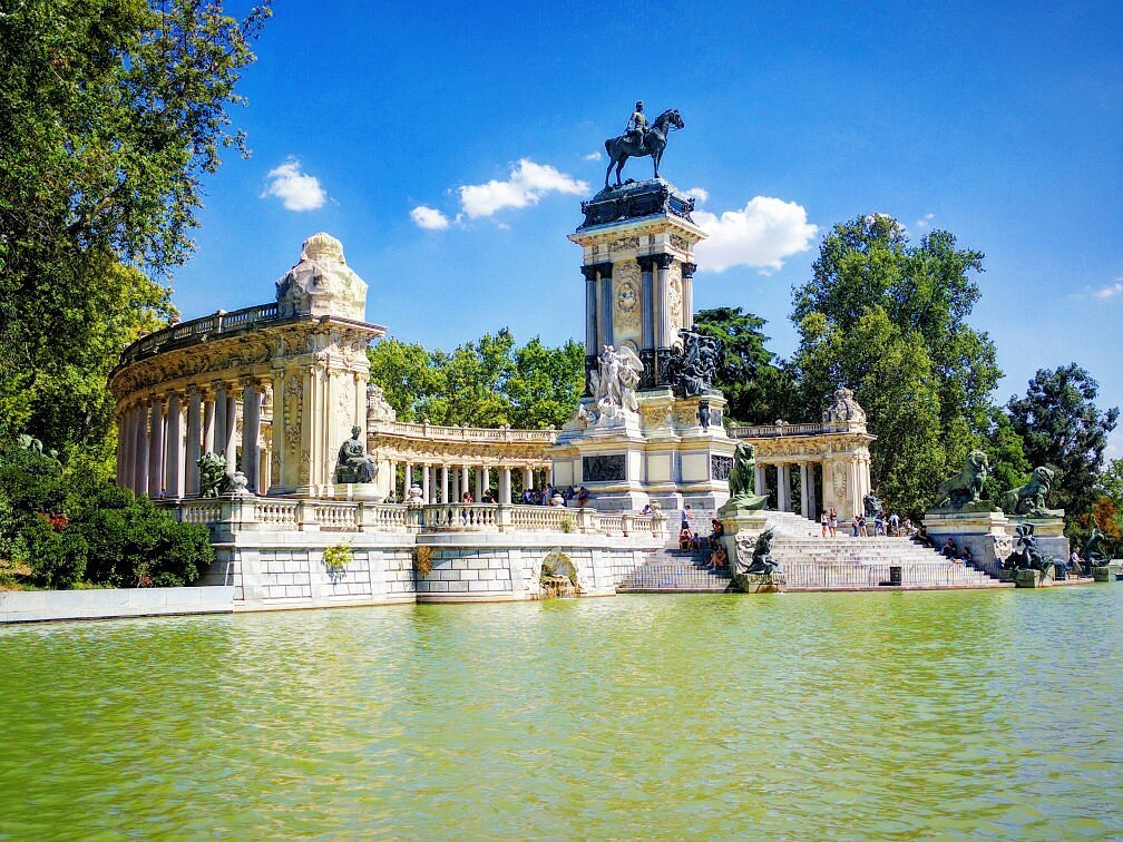 Retiro Park - One of Madrid's largest and liveliest parks