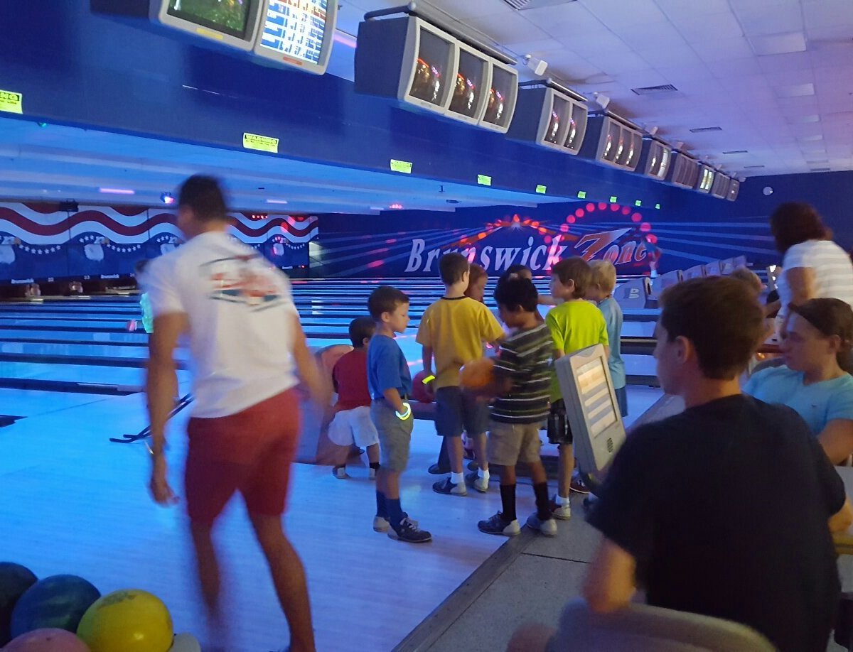 Brunswick Zone Lakeside, Valley Park: лучшие советы перед посещением -  Tripadvisor