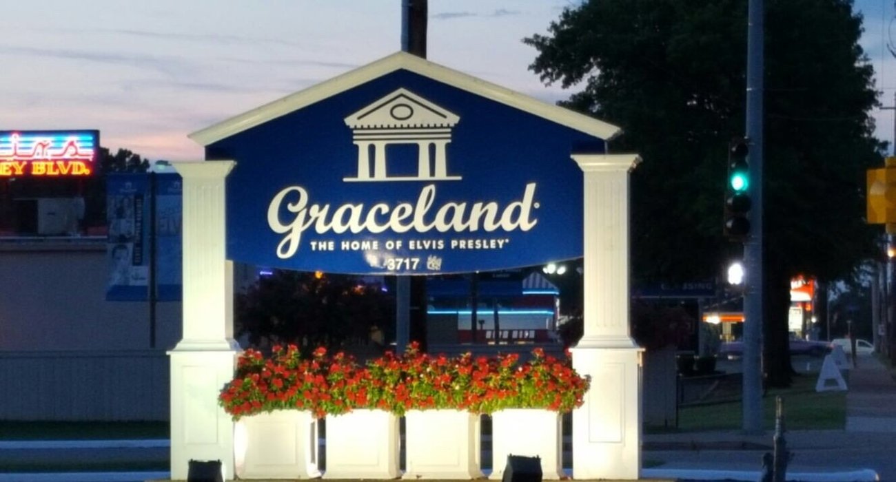 Graceland RV Park & Campground by null