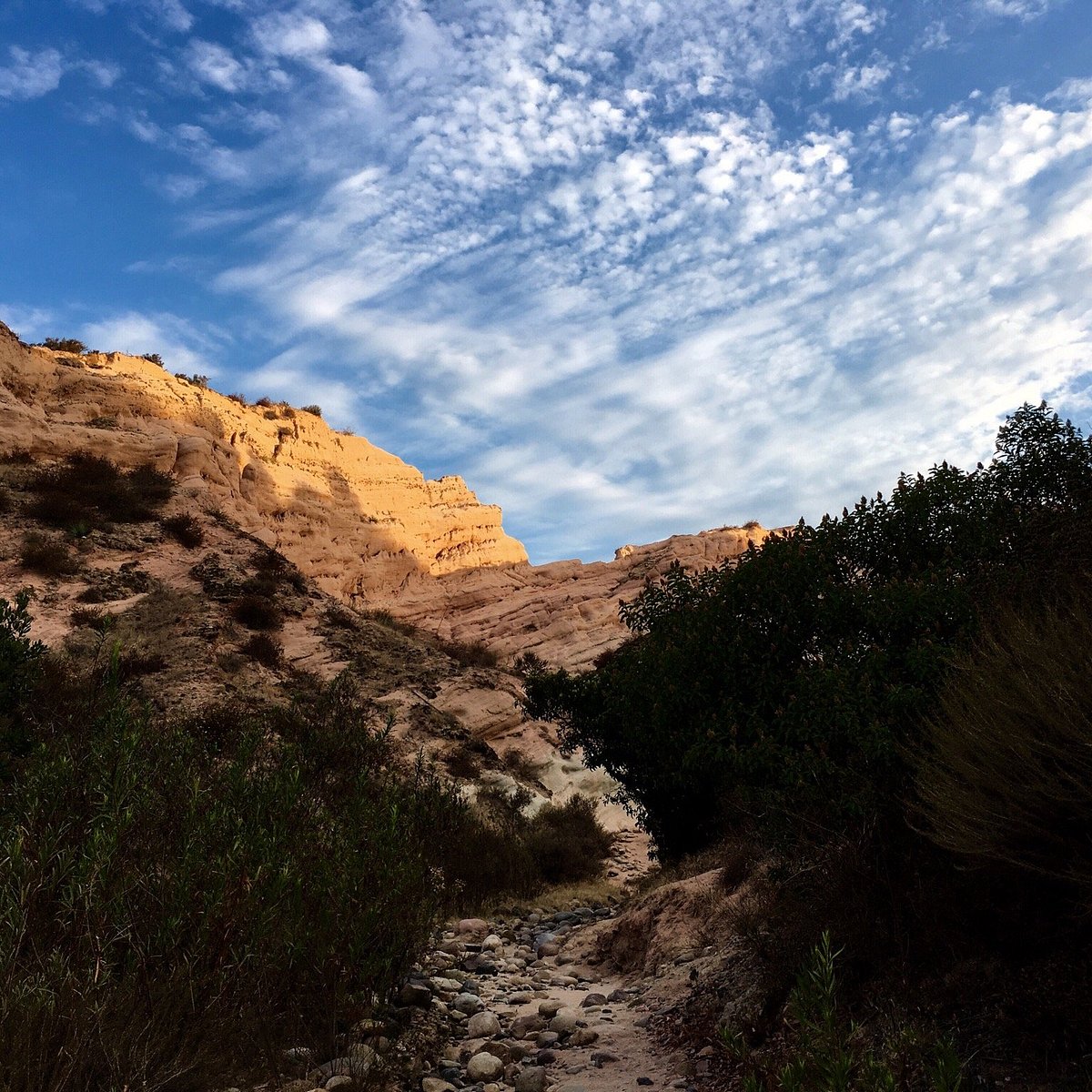 Hiking Red Rock Canyon Trail in Whiting Ranch Wilderness Park