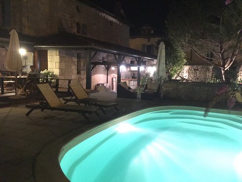 Hostellerie Les Griffons Updated 2024 Prices And Castle Reviews Bourdeilles France