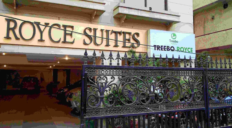 Facade Image with Treebo Logo