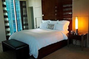 Room & Suite