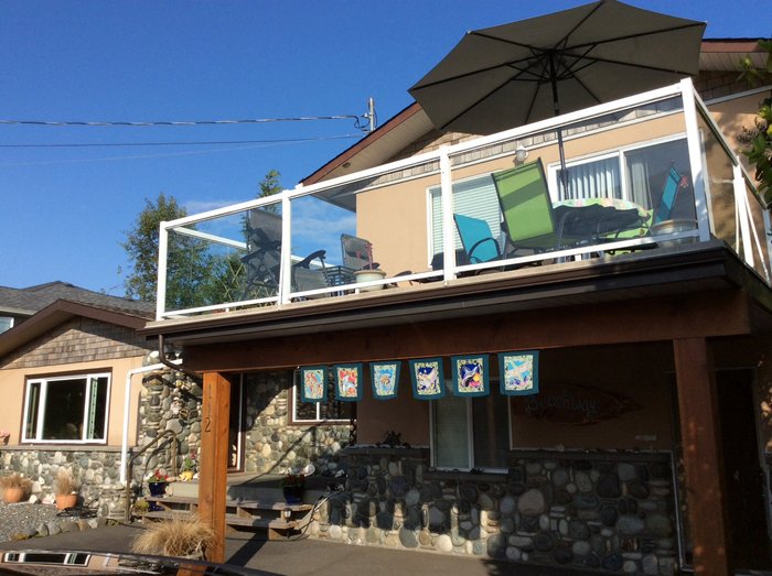 Beachway B&B Suites - Reviews & Photos (Campbell River, British