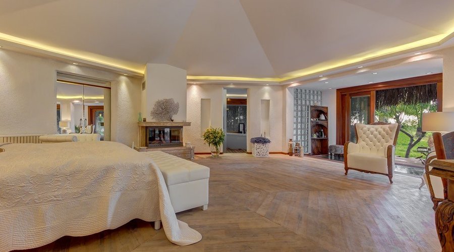 Aqua Super Deluxe Room