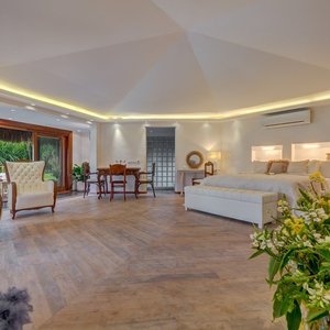 Aqua Super Deluxe Room